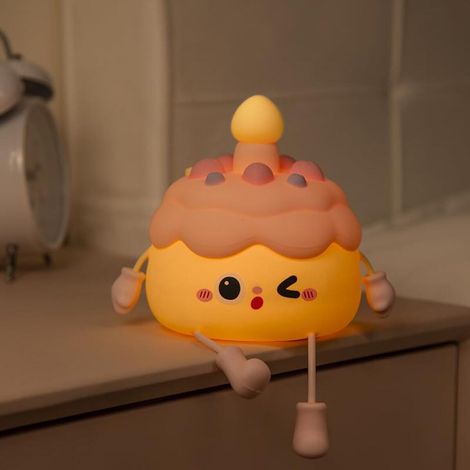 Veilleuse gâteau d'anniversaire mignonne pour filles - Rechargeable par USB, lampe de chevet en silicone souple - Cadeau idéal pour les fêtes, Noël, le Nouvel An, décoration de chambre (Gâteau - Rose) (1/5)