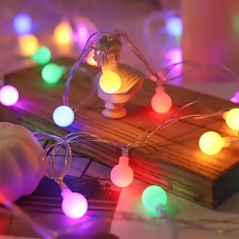 Beyamis Guirlande lumineuse LED à piles de 3 mètres, 20 LED blanches à lumière continue, idéale pour décorer une ambiance camping ou festival en extérieur.