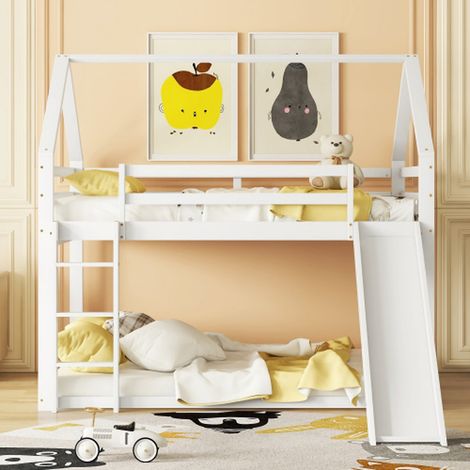Lit cabane superposé 140x200 cm en bois blanc avec échelle et toboggan, idéal pour chambre d’enfant (1/5)