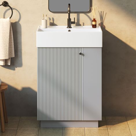 Meuble vasque 55 cm autoporté avec rangement et porte-serviettes - Bois cannelé effet gris - Sans robinet (1/5)