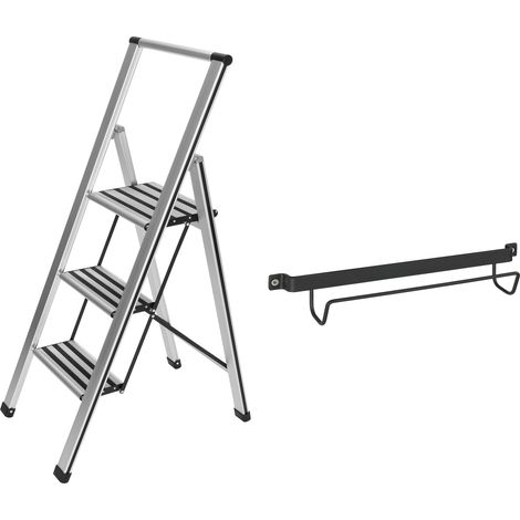 Wenko – Escabeau 3 marches – Marches XXL antidérapantes – Hauteur 75 cm – Aluminium léger et pliant – Support mural inclus – Charge max 150 kg (1/5)