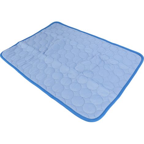 Tapis rafraîchissant pour chien pliable, lavable et respirant, idéal pour l'été à la maison et en voyage. (1/5)