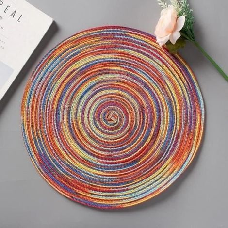 Coasters for dining table - Matching red - 11cm - Round - Heat and stain resistant