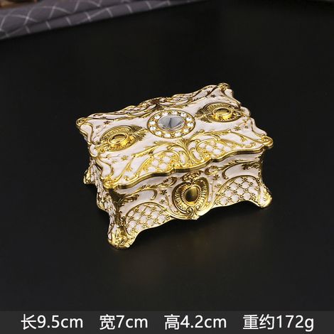(Petit format, or et blanc) Boîte à bijoux de style européen avec décoration en émail métallique