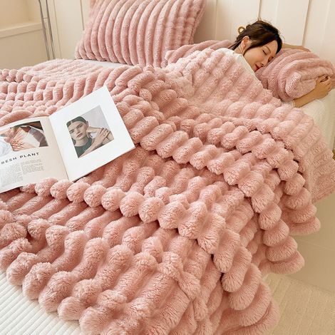Couverture polaire à rayures imitation fourrure de lapin, épaisse couverture d'hiver pour les siestes et un sommeil douillet, rose - 180 x 200 cm (1/5)