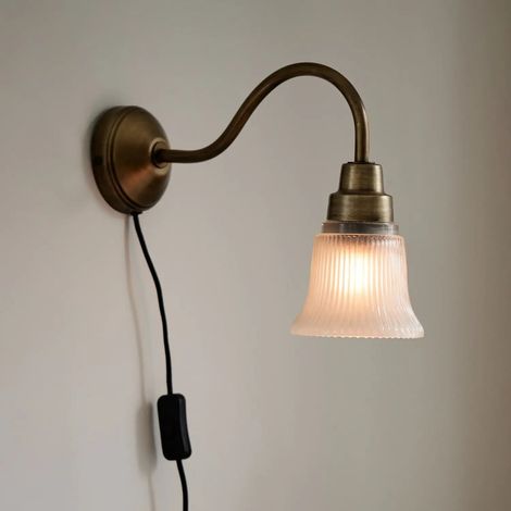 [GEBRAUCHT] B-Ware Pr Home Wandleuchte Wandlampe Emmi Messing Patina Metall Glas Schalter Stecker
