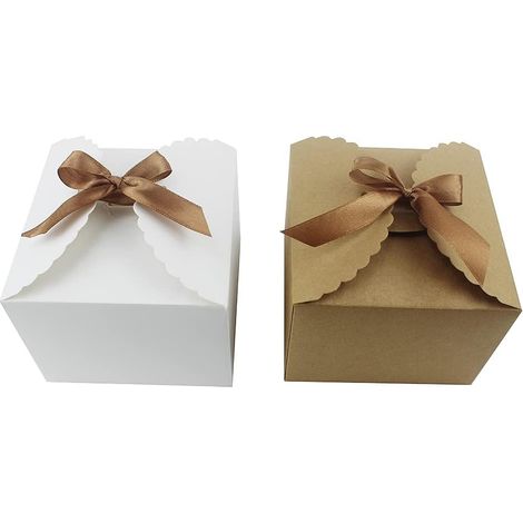 Petite boîte cadeau décorative avec ruban, 12 pièces, marron et blanche, dimensions : 12 x 12 x 9 cm. (1/3)