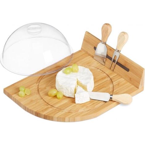 Reloj de queso con tabla y cubiertos