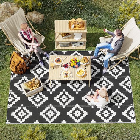 Tapis d'extérieur réversible pour balcon et terrasse, motif géométrique. 2,74 x 1,82 m. Noir et blanc.