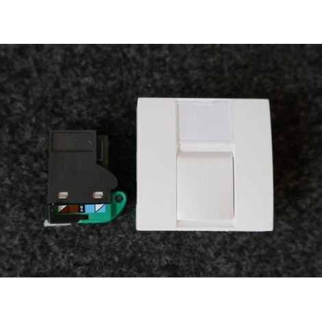 Prise reseau RJ45 cat5E UTP blanc polaire mécanisme 45x45mm sans support ni plaque S-one ALTIRA