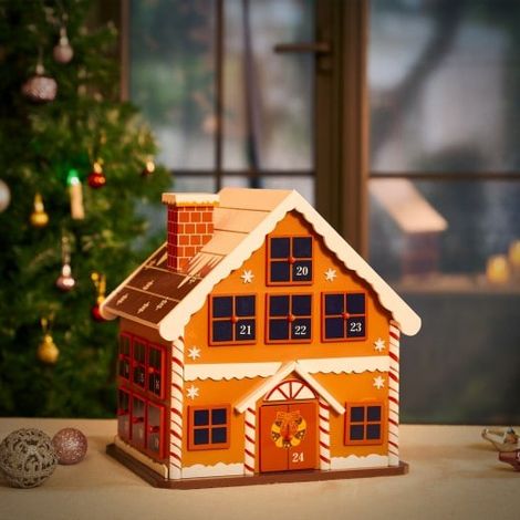 Calendrier de l'avent Maison Enneigée à remplir avec cadeaux ou friandises (1/5)