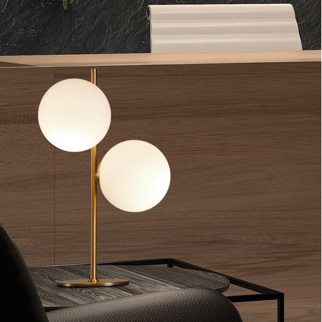 Lampe à poser Rondo 45 cm – Laiton mat – 2 globes en verre blanc – Éclairage d'ambiance doux – Ampoules E27 non fournies – Millumine (1/3)