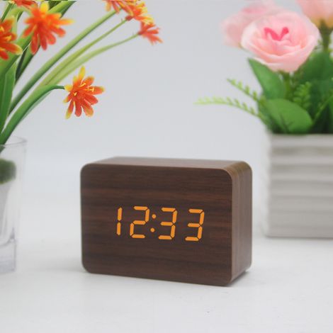 MINKUROW Reloj De Mesa Hora/Fecha/Temperatura Despertador Marrón Cuero Sintético Rojo Led Marrón Madera Escritura Blanca (1/5)