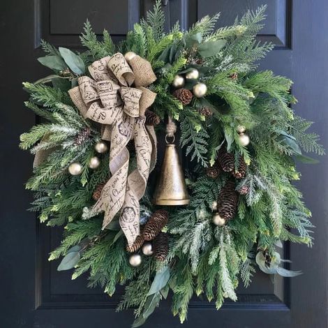 Couronne de Noël de style ferme avec cloche, couronne de Noël pour porte d'entrée, décoration suspendue, décoration de Noël (1/4)