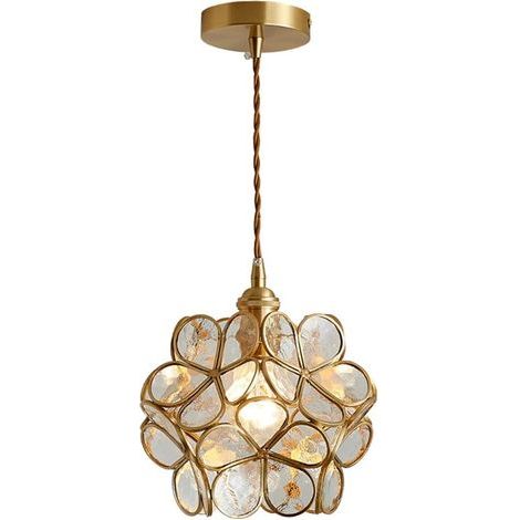 Generic petal-shaped pendant chandelier suitable for bedrooms with kitchen islands. Chandelier light fixture.