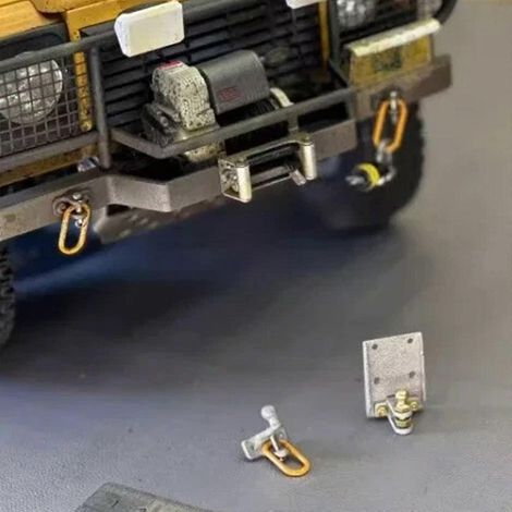 Crochet de remorquage BrRi compatible avec les crawlers radiocommandés 1/10 TRX4 et RC4WD Land Rover Defender. (1/5)