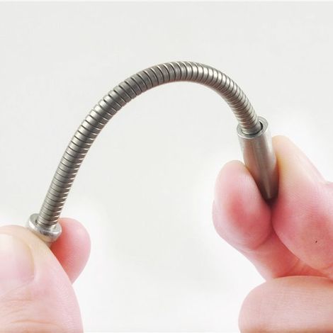 Angled hose for mountain bike V-brake that can be freely bent (one) (1/5)