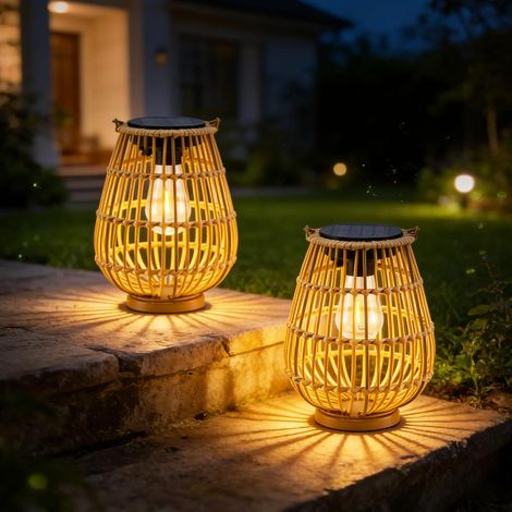 Lot de 2 lanternes solaires d'extérieur - Lampes en rotin tressées à la main - Style bohème - À suspendre et à poser - Étanche IP65 - Lumière LED blanc chaud - Lampes (1/5)
