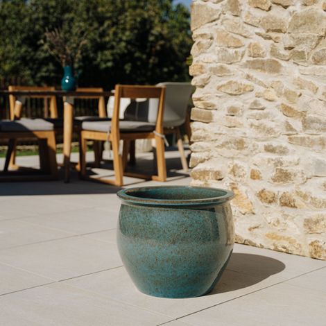 Pot grande taille d'extérieur NEWTON 44x35cm bleu acier, fait main en terre cuite émaillée, résistant au gel (1/4)
