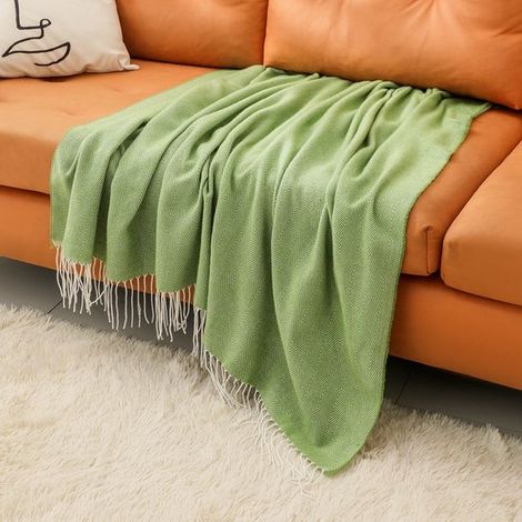 Couverture à pompons en imitation cachemire - Couverture décorative légère - Couverture tricotée ultra douce - Avec pompons - Pour lit ou canapé, 127 x 152 cm - coloris végétal (1/3)