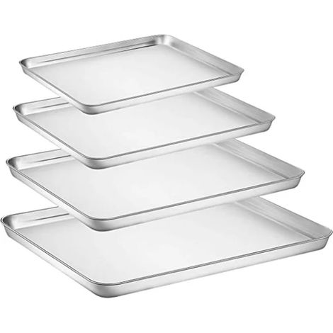 Ensemble de 4 plaques de cuisson robustes en acier inoxydable, compatibles avec les fours grille-pain. Non toxiques, faciles à nettoyer et lavables au lave-vaisselle.