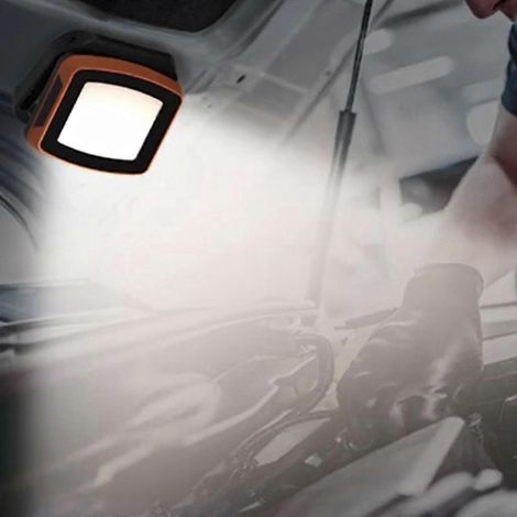 Projecteur LED étanche pour extérieur avec réflecteur RGB (1/4)