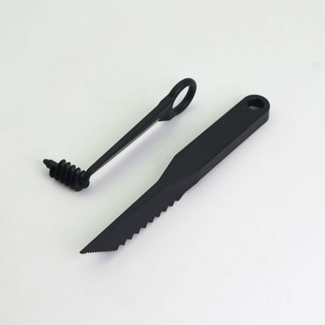 Couteau à fruits dentelé, noir avec deux lames en forme de V, couteau décoratif pour fruits et légumes à motif dentelé, trancheuse. (1/5)