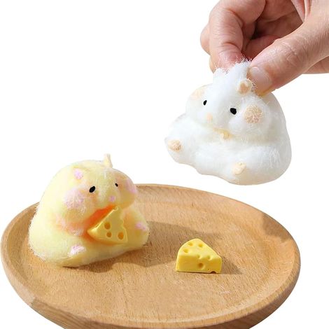 Lot de 2 hamsters en peluche souple, jouet anti-stress à presser, compatible avec les enfants et les adultes. (1/5)
