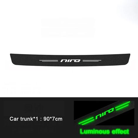 (Coffre,1 pièce) Autocollants de seuil de porte en fibre de carbone lumineuse avec logo KIA NIRO,film anti-rayures et imperméable,accessoires (1/3)