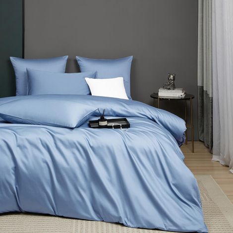 Parure de lit 4 pièces en satin de coton 135 x 200 cm - Bleu clair - Motif rafraîchissant et lisse - Douce et infroissable - Housse de couette et taies d'oreiller de 80 x 80 cm - Bleu (1/5)