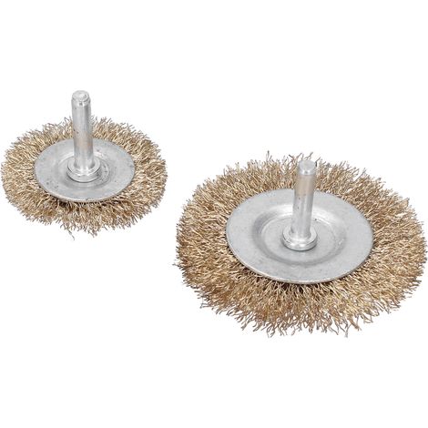 Ensemble de neuf pièces comprenant des brosses métalliques avec poignées, des meules, des brosses métalliques antirouille, des brosses de polissage, des meuleuses électriques, des perceuses électrique (1/4)