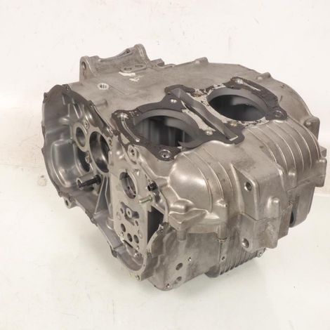 [PRODUIT D'OCCASION] Carter moteur origine pour Moto Honda 400 Cb A Automatic Après (1/5)