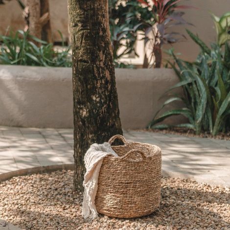 Panier de Rangement, à Linge et Cache-Pot en Jacinthe d'Eau Tressée avec Poignées - PANGIVO