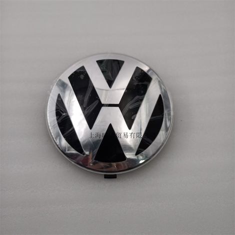 3C0853601A ist anwendbar auf das Keramik-Logo des VW-Frontgrills der höherwertigen Volkswagen-Modelle Passat, CC, Magotan, Golf und ACC.