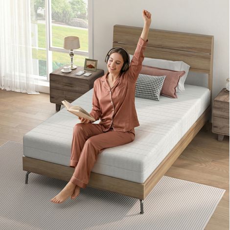 Materasso 140x200x20 cm bianco in schiuma con rivestimento 3D traspirante e sostegno ergonomico medio (1/4)