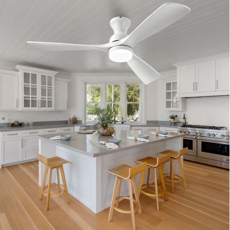 Ventilador de techo con luz 132 cm, 3 aspas de madera, mando a distancia, blanco DESVIAE (1/5)