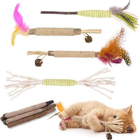 Catnip Sticks Cat Toy Chew Stick Matatabi and Feathers Interactive Toy Indoor Edible Catnip Balls Teeth Cleaning Stress Release