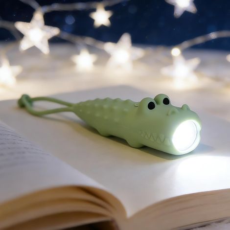 Lampe Torche Enfant LED Rechargeable USB-C, Lampe de Poche Enfant Crocodile avec Dragonne, Petite Lampe Torche Silicone Dès 3 Ans, Lampe Camping Enfant Cadeau (1/5)