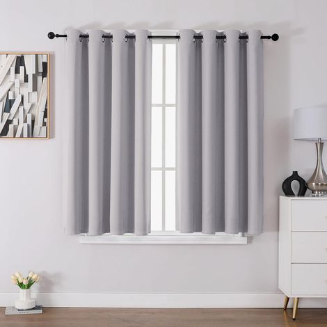 Blackout Curtain 2 Pieces 117 x 137 cm, Thermal Insulated Curtain Anti-Cold and Heat Opaque Curtain with Eyelets Light Anti-UV Decoration Bedroom Home Living Room Indoors (1/5)
