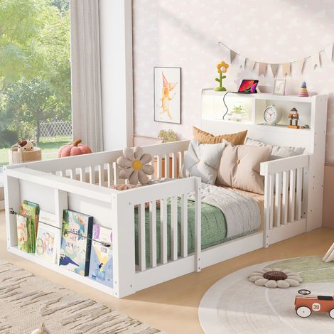 Holzbett 90x190 cm mit hohem Schutzgitter, USB-Nachtlicht und Fuß-Schrank (1/5)