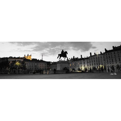 Tableau sur toile place Bellcour Lyon 30x97 cm - Impression sur Toile Murale Décorative - Image imprimée en HD sur Toile - Toile sur Châssis en Bois FSC - Fabriqué en France (1/4)