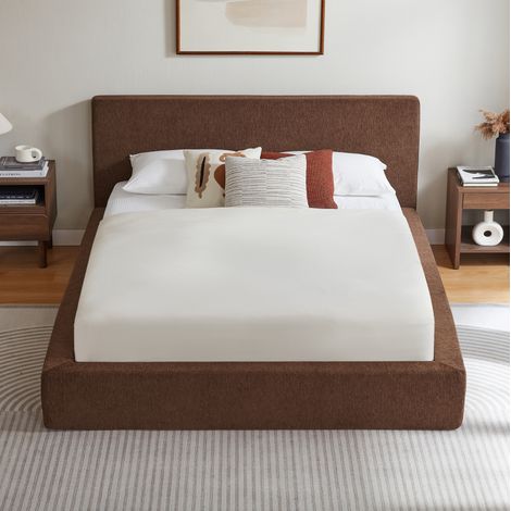 Letto matrimoniale 160x200 cm in tessuto marrone, struttura in acciaio rinforzato – MEUBLIV (1/5)