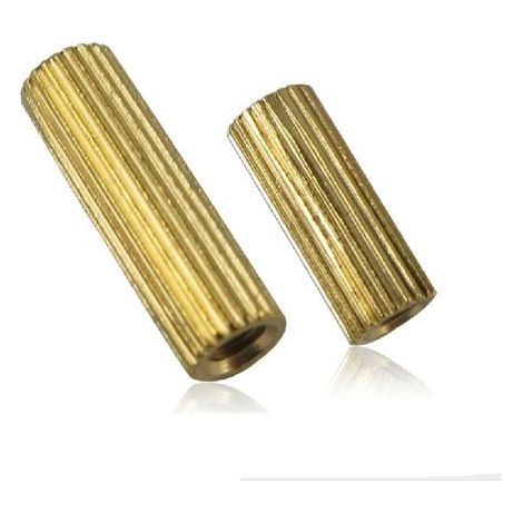 Casquillo de latón M2 de 5 mm (10 unidades)