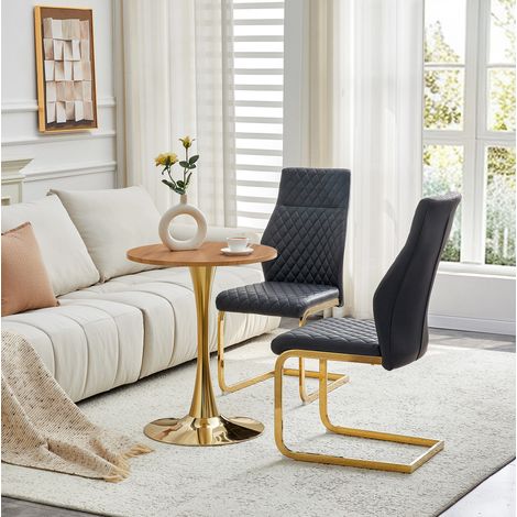 Set tavolo rotondo 60 cm in MDF effetto legno, 2 sedie nere imbottite, gambe dorate (1/5)