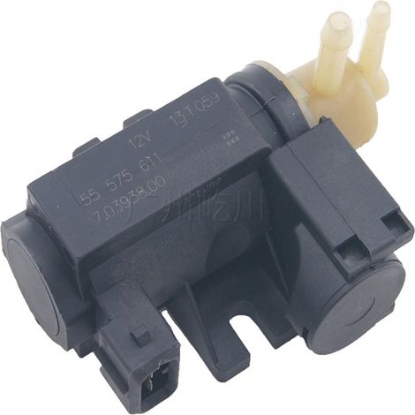 55575611 Applicable aux pièces automobiles Chevrolet : électrovanne de commande du turbocompresseur, électrovanne du canister à charbon actif (1/2)
