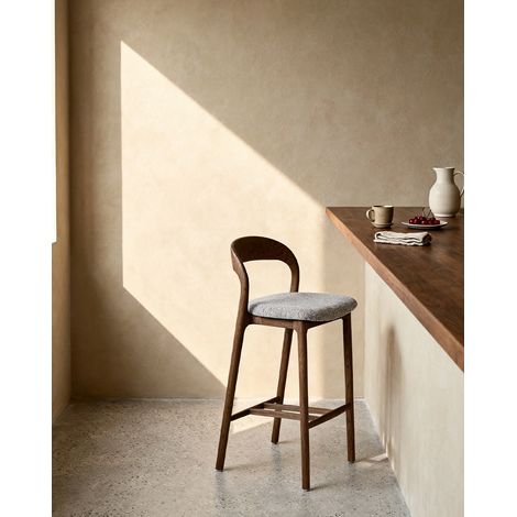 Chaise de bar 45x48x95,5 cm en bois de frêne brun, assise en tissu, stable pour cuisine – MEUBLIV (1/5)