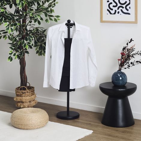 Valet de chambre effet bois noir et marron – Organisateur élégant pour vêtements – Design moderne pour chambre – Accessoire fonctionnel – Je Cherche Une Idee (1/4)
