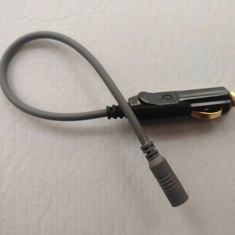 Bestseller Mini-Adapterkabel der vierten Generation: DC-Buchse auf Kfz-Zigarettenanzünder-Ladekabel (1/4)