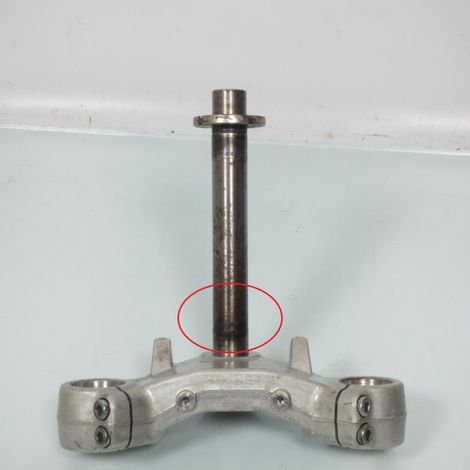 [PRODUIT D'OCCASION] Té de fourche inférieur origine pour moto Aprilia 50 RS 1999 à (1/5)