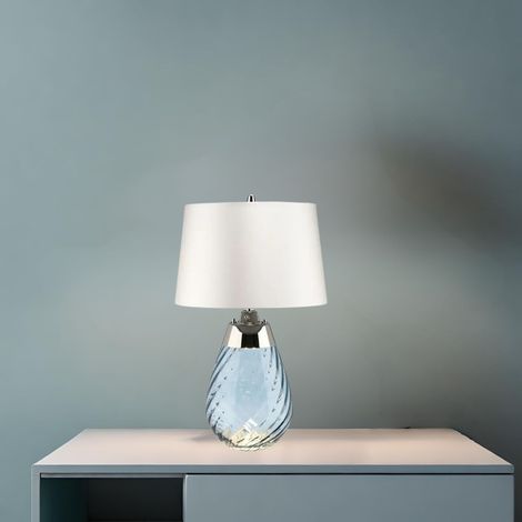 Lampe de table Lena verre bleu abat-jour blanc 60 cm Elstead (1/2)